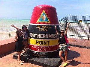 Key West 這個美國最南點離古巴僅僅90哩,跟這個Southernmost Point地標拍照是遊人的指定動作。
